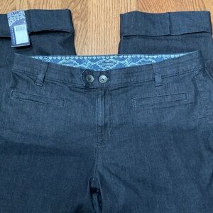 Bandolino Dark Blue Denim Capri Pants size 6 NWT